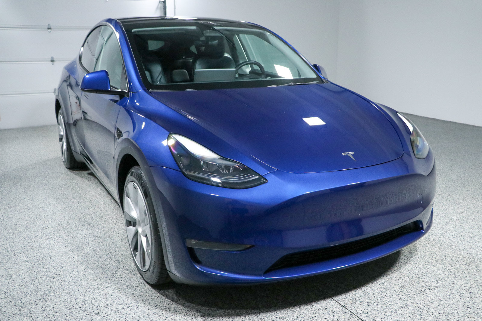 Used 2023 Tesla Model Y Long Range AWD/4WD image 5