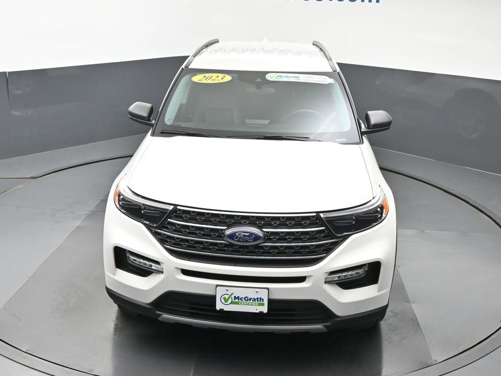 Used 2023 Ford Explorer XLT w/ Equipment Group 202A image 24