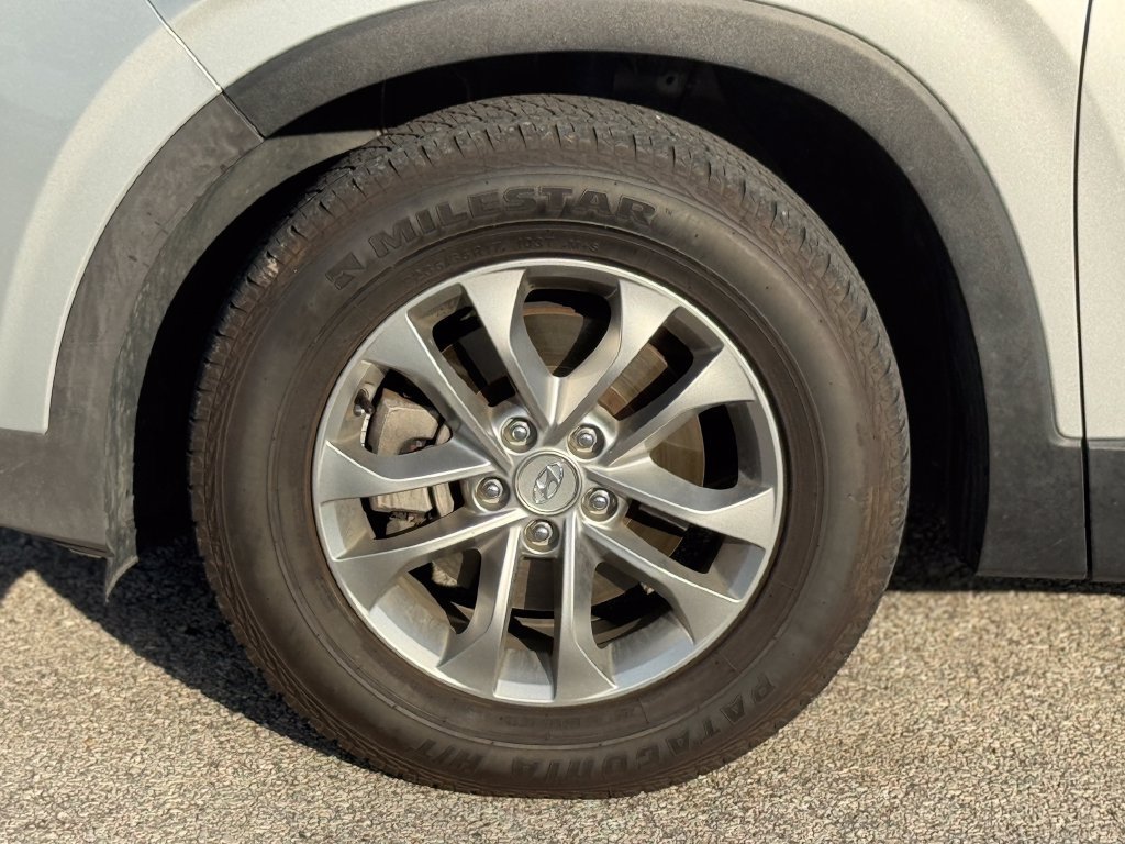 Used 2019 Hyundai Santa Fe SE FWD image 34