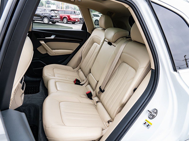 Used 2019 Audi Q5 Prestige w/ Prestige Package AWD/4WD image 17