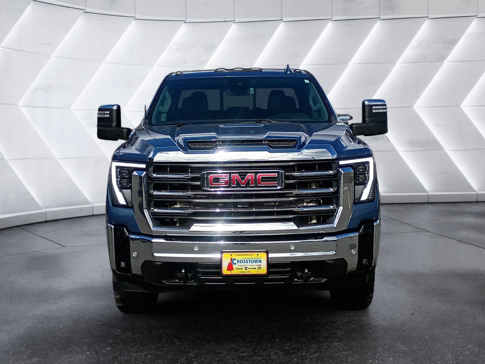 Used 2024 GMC Sierra 2500 SLT w/ SLT Premium Package AWD/4WD image 10