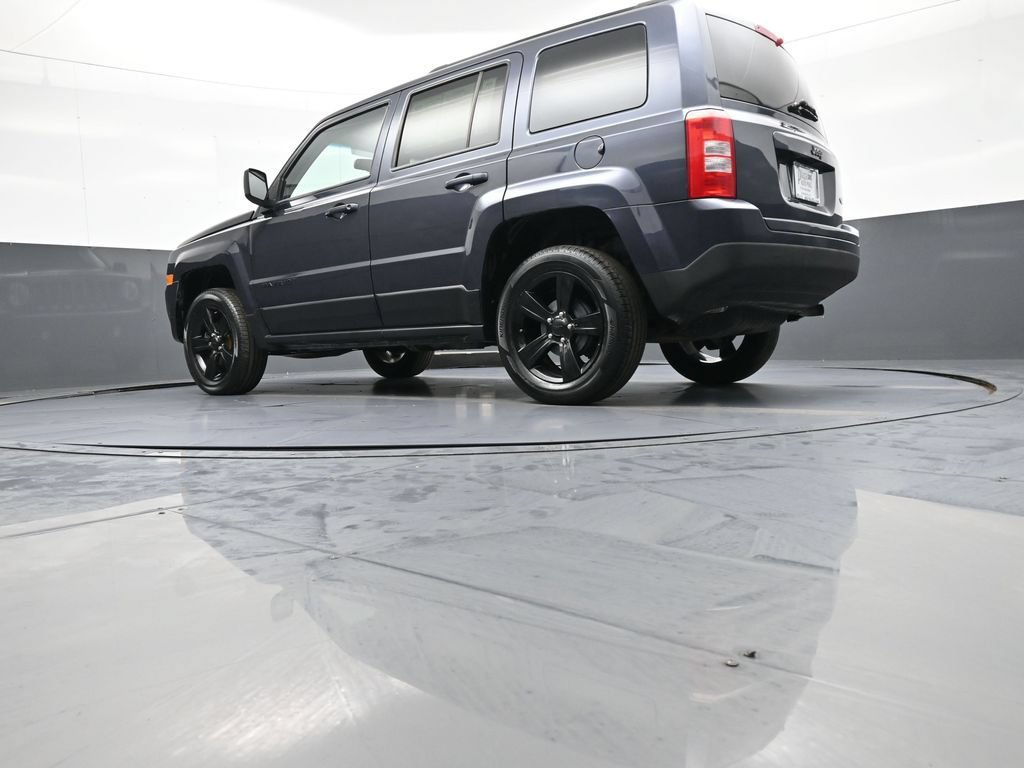 Used 2015 Jeep Patriot Sport w/ Power Value Group FWD image 31