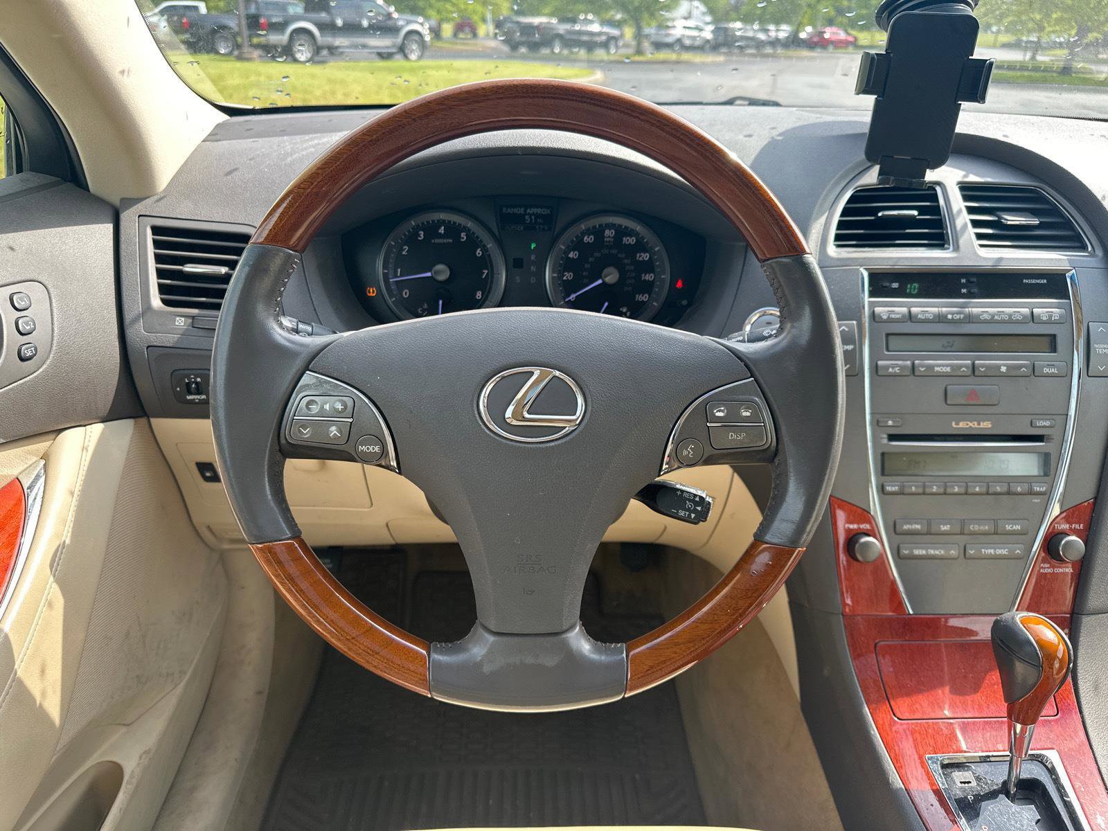 Used 2011 Lexus ES 350 FWD image 7