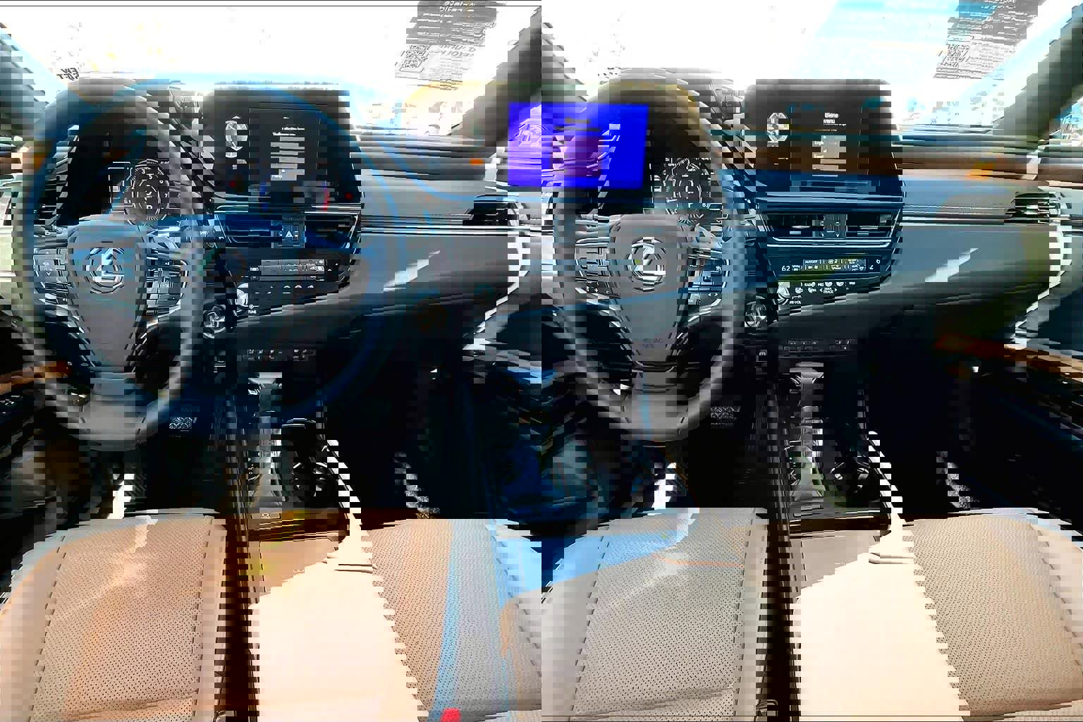 Certified 2023 Lexus ES 250 w/ Premium Package AWD/4WD image 14