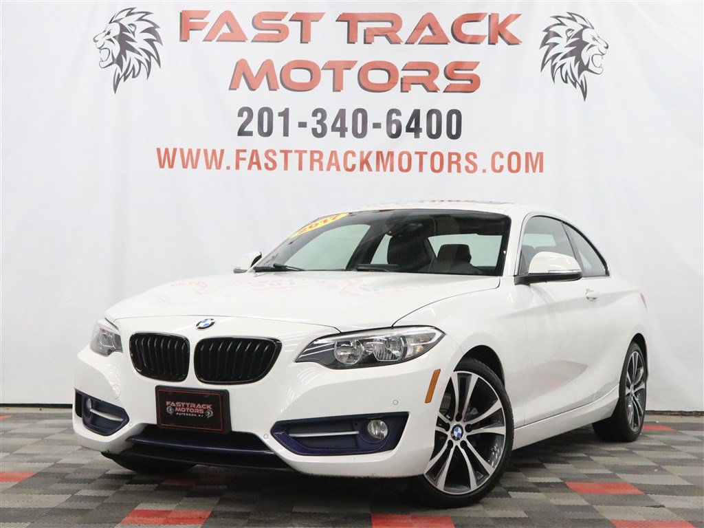 Used 2017 BMW 230i xDrive Coupe AWD/4WD image 1