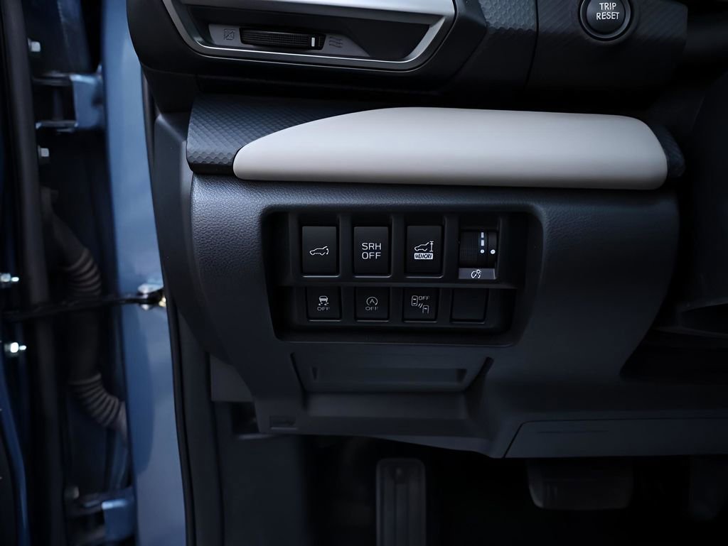 Used 2022 Subaru Forester Limited image 37