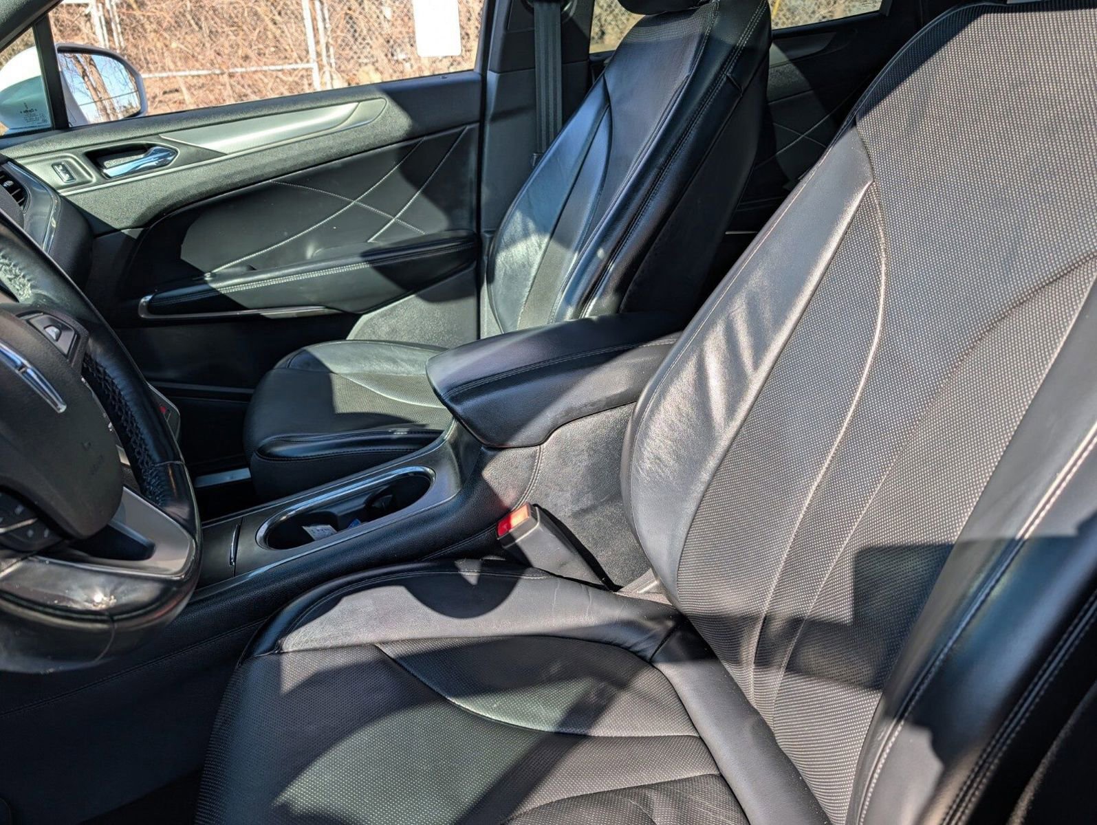 Used 2015 Lincoln MKC AWD w/ Equipment Group 102A Reserve image 18