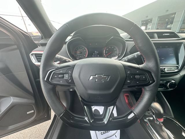 Used 2022 Chevrolet TrailBlazer RS w/ Technology Package AWD/4WD image 16