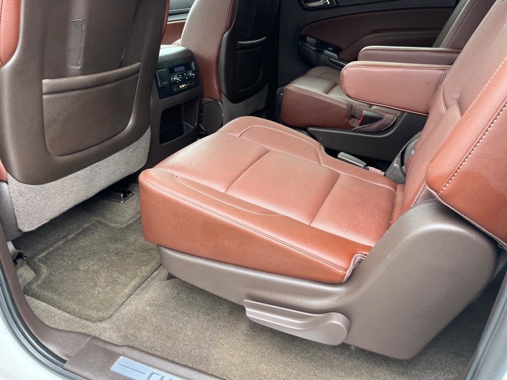 Used 2016 Chevrolet Suburban LTZ image 8