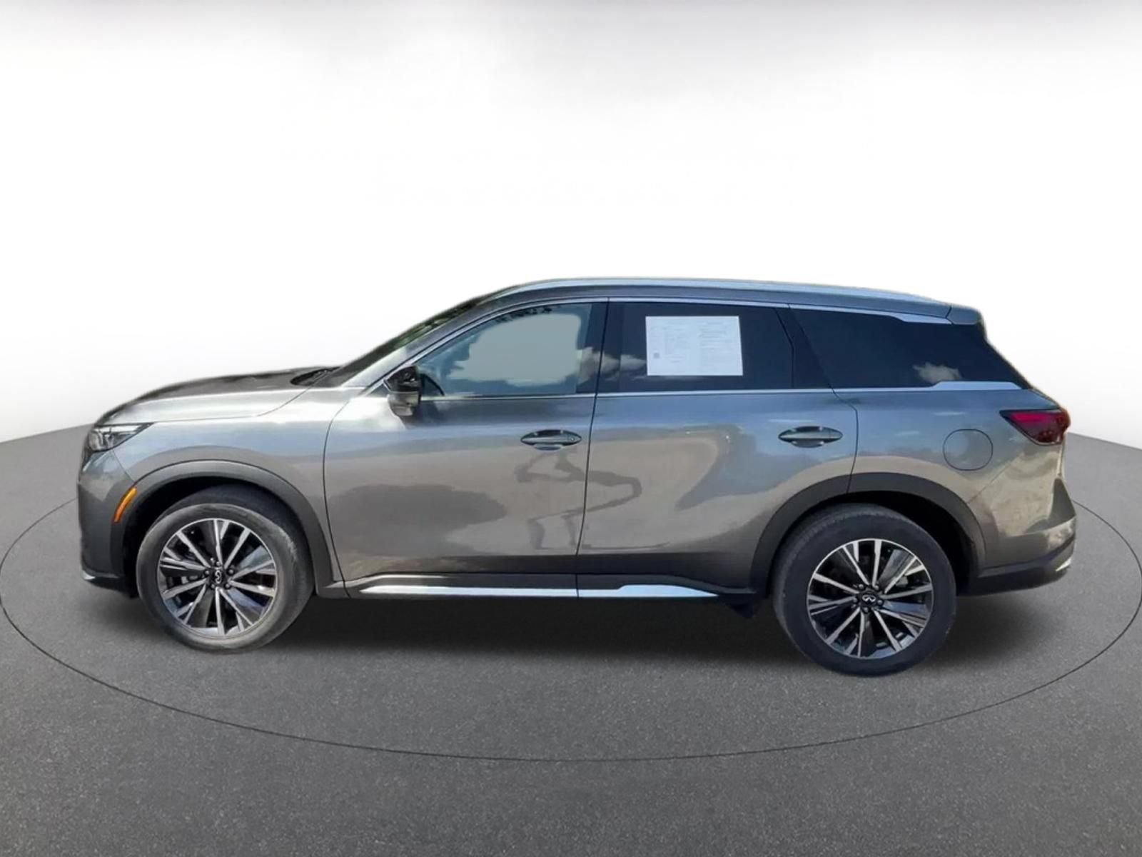 Used 2026 INFINITI QX60 Luxe FWD image 8