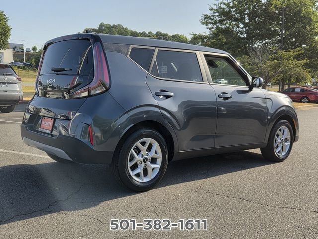Used 2025 Kia Soul LX w/ LX Technology Package FWD image 5