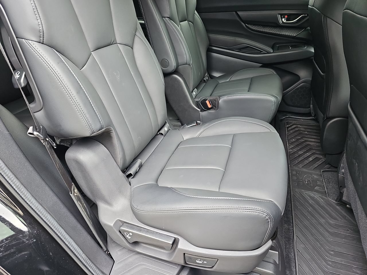 Used 2026 Subaru Ascent Premium AWD/4WD image 19