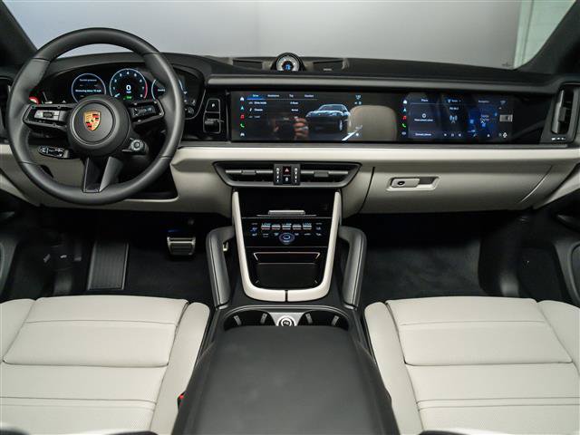 New 2026 Porsche Cayenne S AWD/4WD image 19