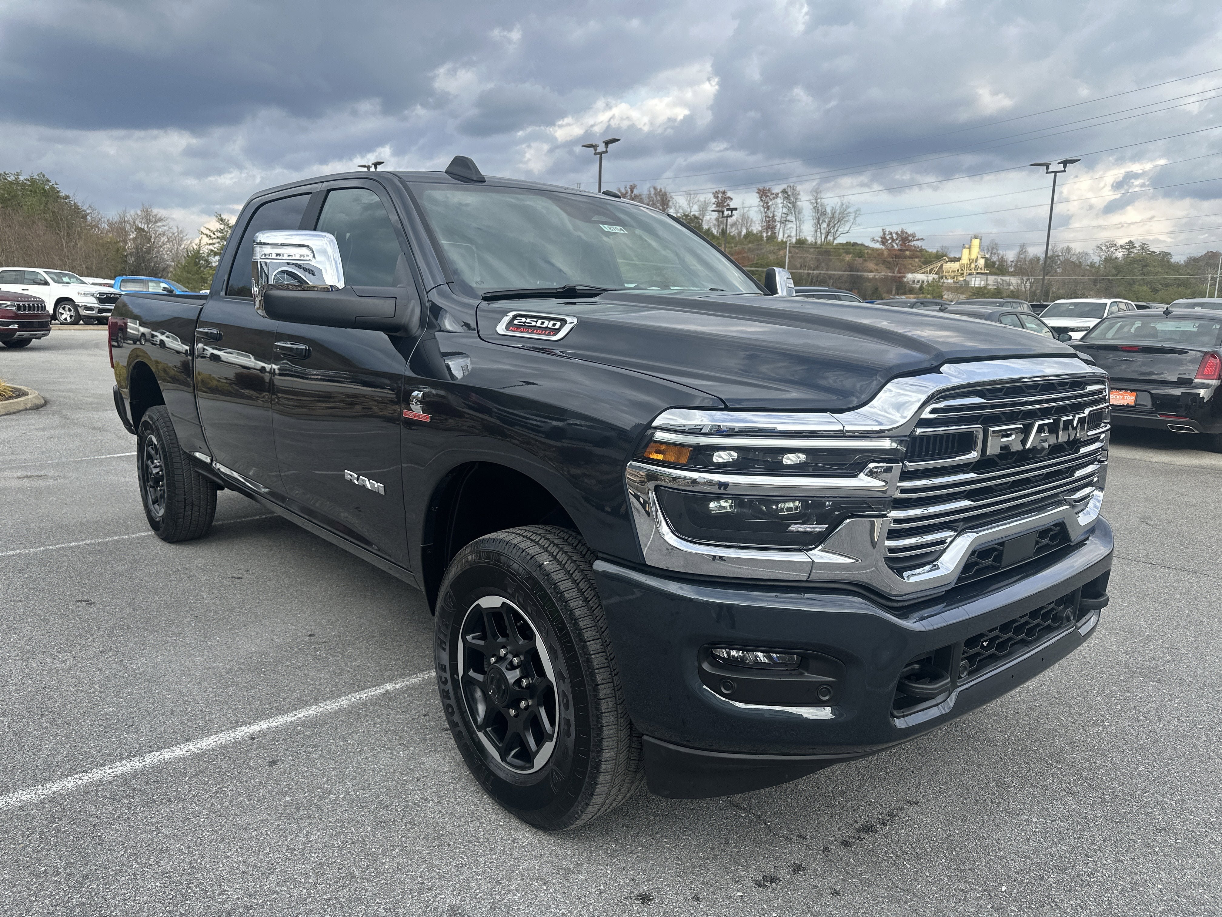New 2026 RAM 2500 Laramie AWD/4WD image 4