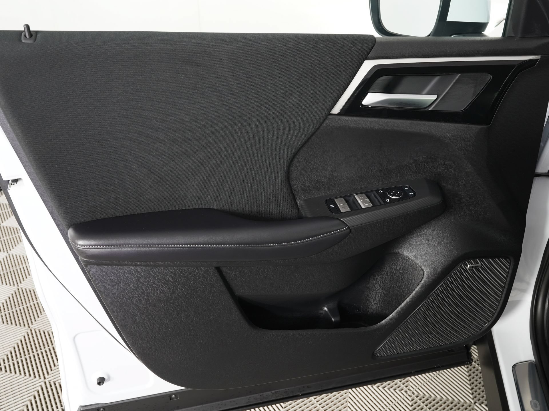 New 2026 Mitsubishi Outlander ES AWD/4WD image 9