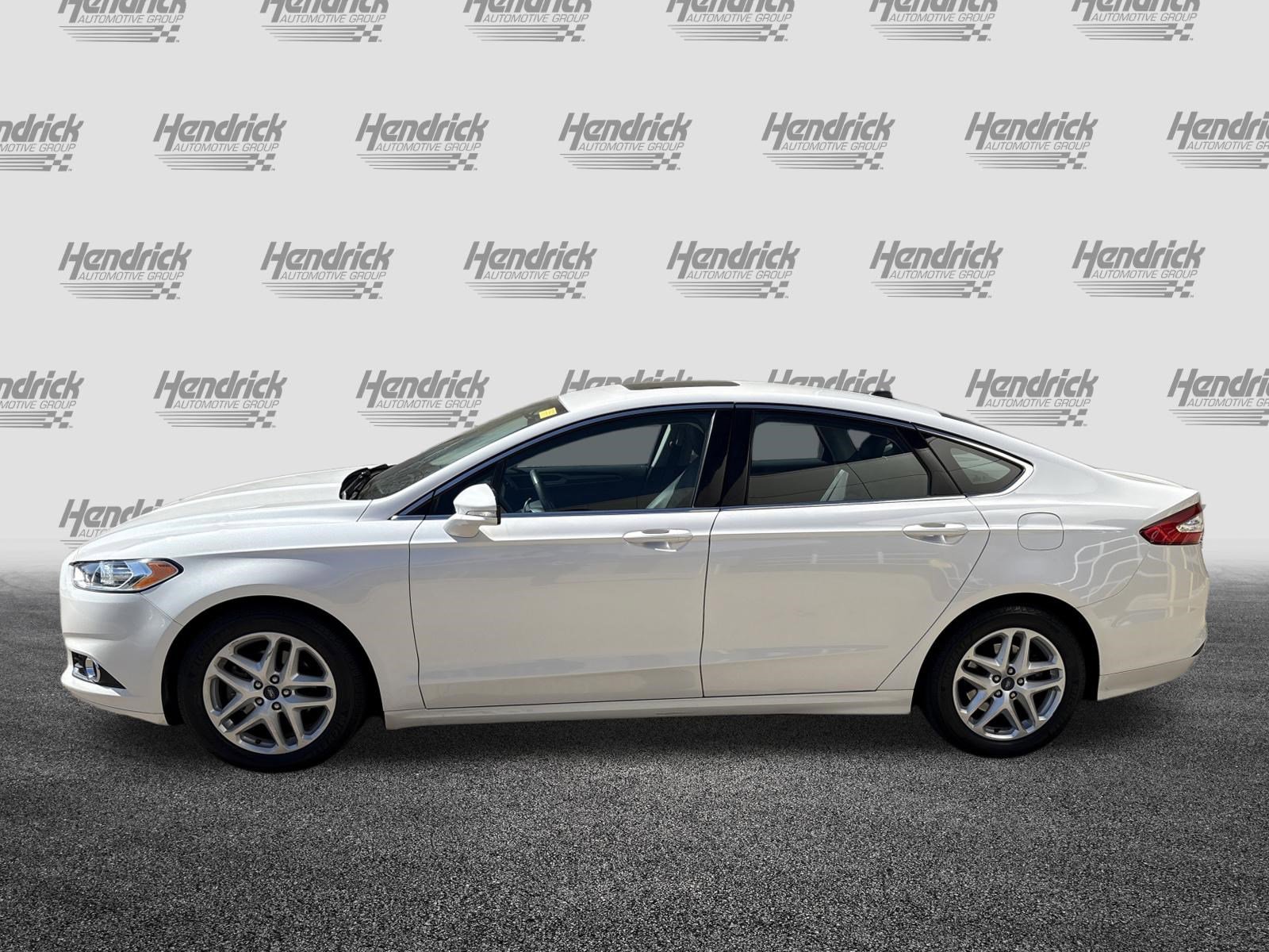 Used 2016 Ford Fusion SE w/ Equipment Group 202A image 7