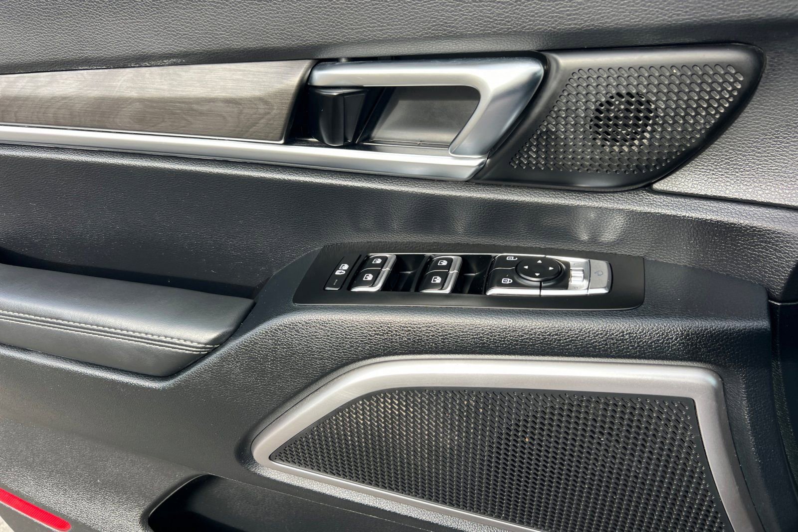 Used 2024 Kia Telluride EX X-Line image 11