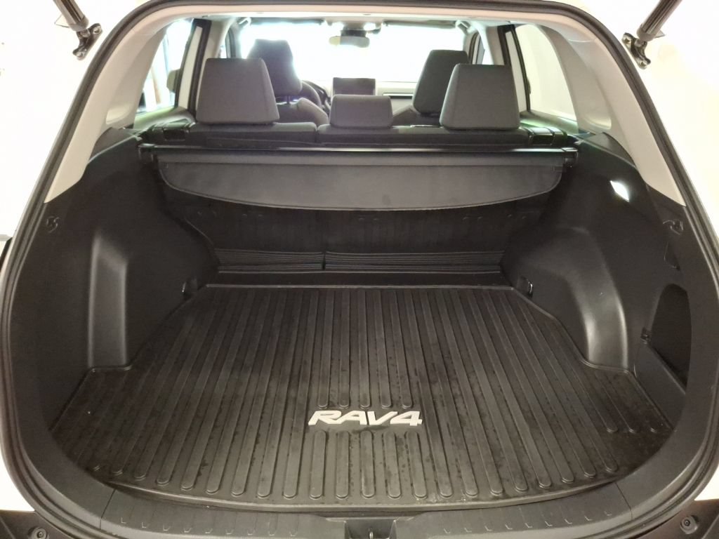 Used 2023 Toyota RAV4 XLE w/ Convenience Package AWD/4WD image 13