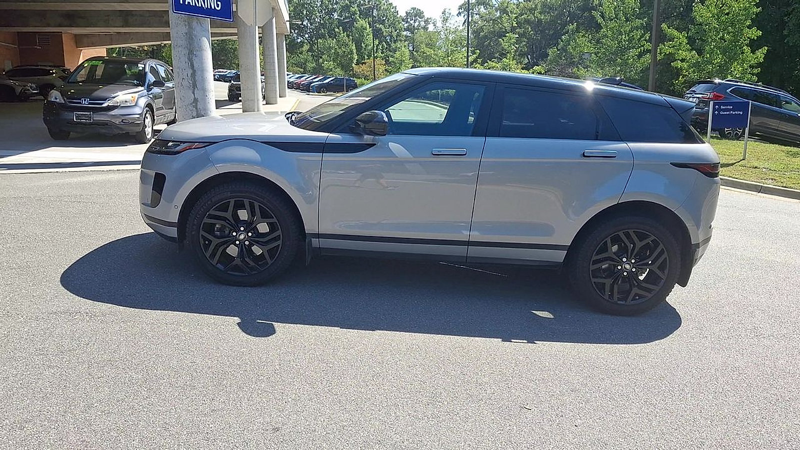 Used 2020 Land Rover Range Rover Evoque SE AWD/4WD image 9