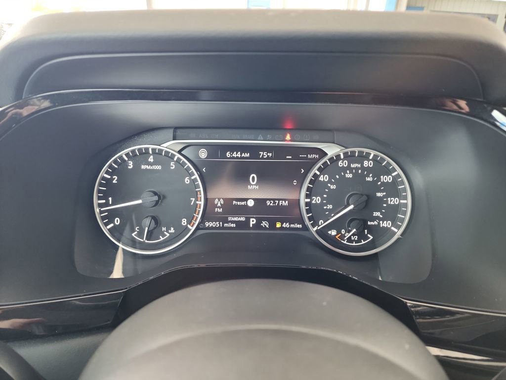 Used 2022 Nissan Pathfinder SV FWD image 23