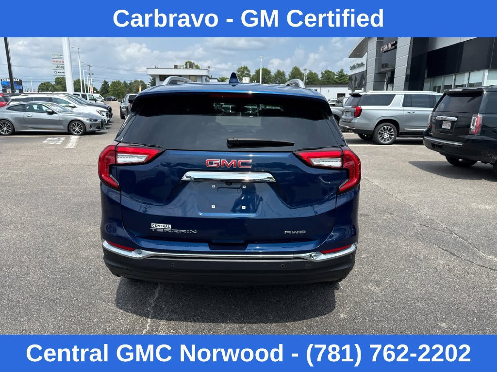 Certified 2022 GMC Terrain SLT AWD/4WD image 4