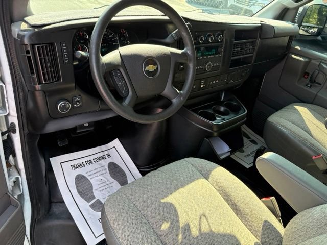 Used 2018 Chevrolet Express 3500 w/ Driver Convenience Package RWD image 23