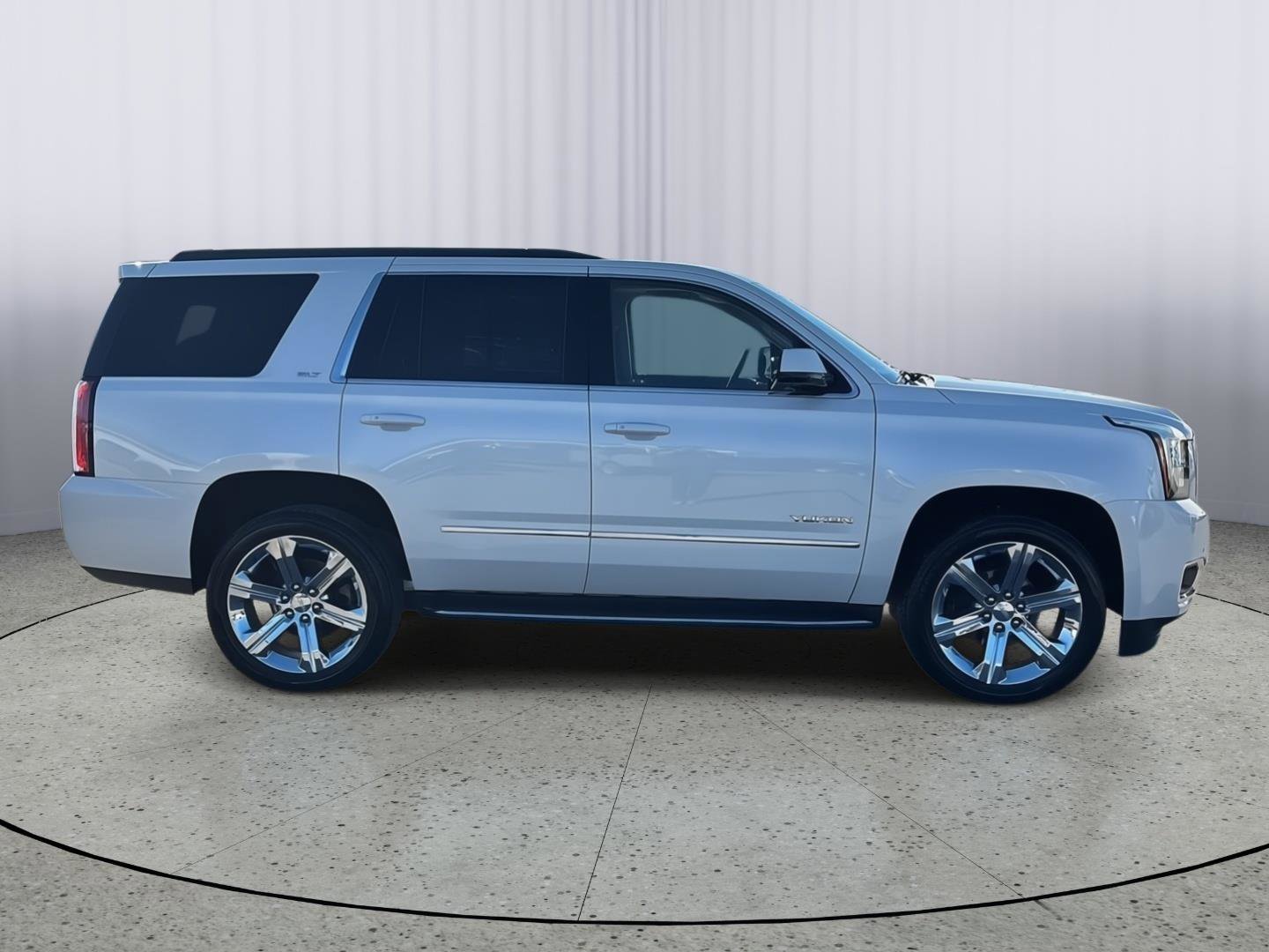 Used 2020 GMC Yukon SLT w/ Premium Edition image 6