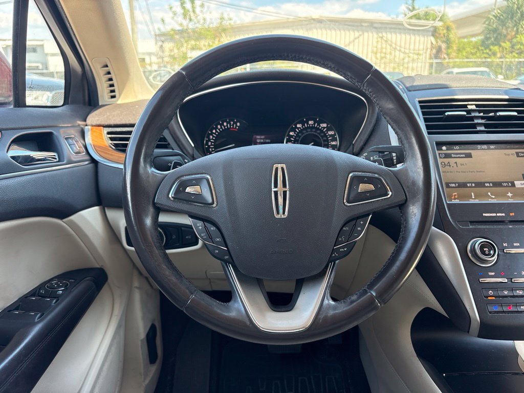 Used 2016 Lincoln MKC Reserve w/ Lincoln MKC Climate Package FWD image 24