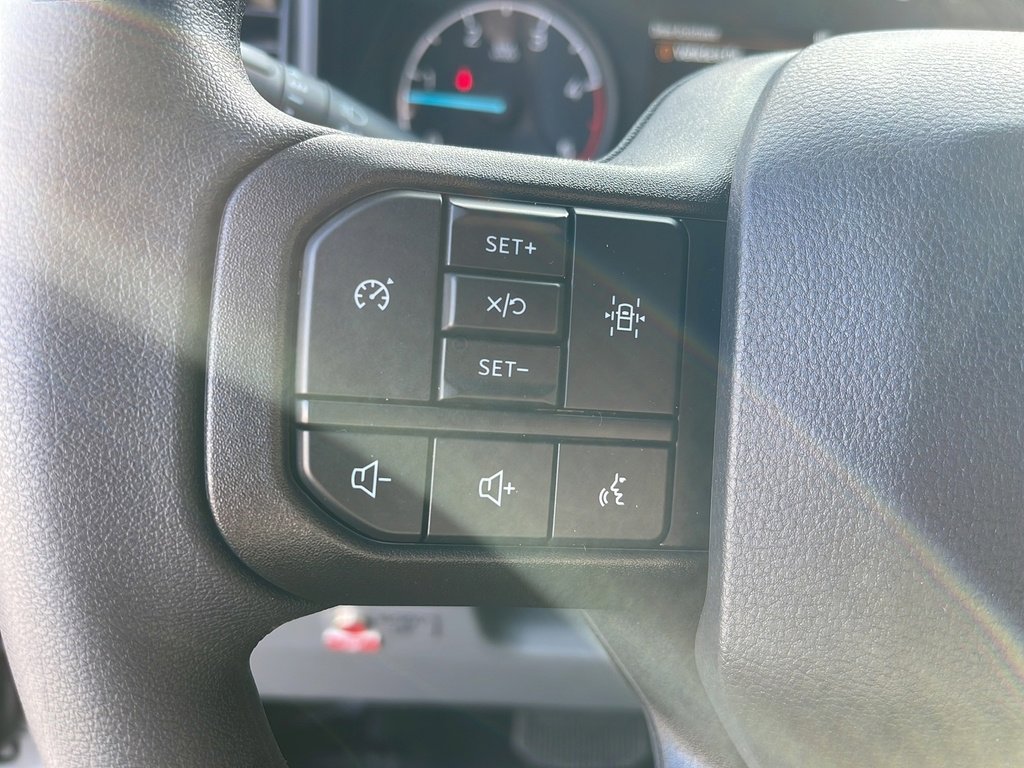 New 2026 Ford F550 4x4 Crew Cab image 27