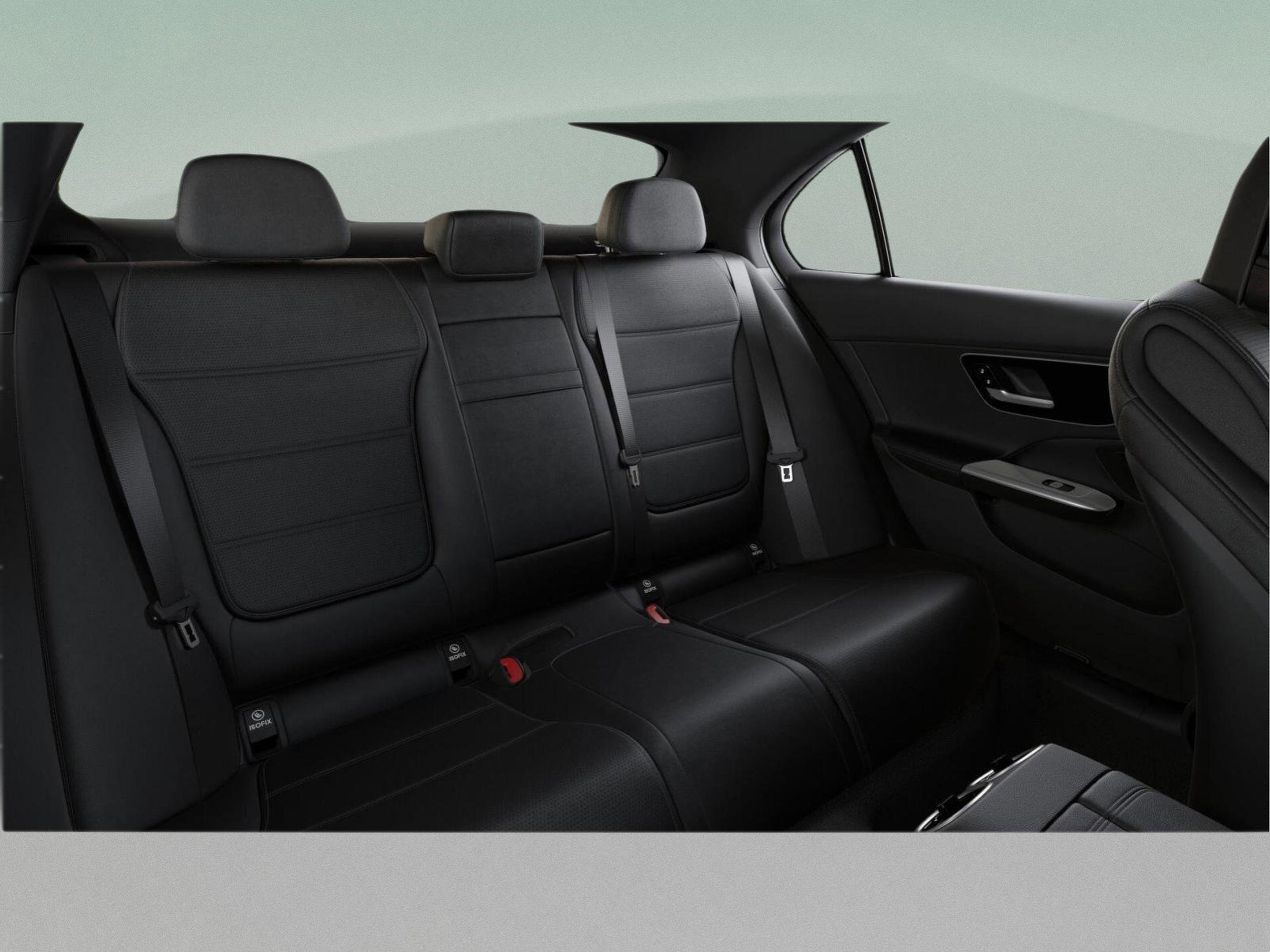 Used 2025 Mercedes-Benz C 300 Sedan image 42