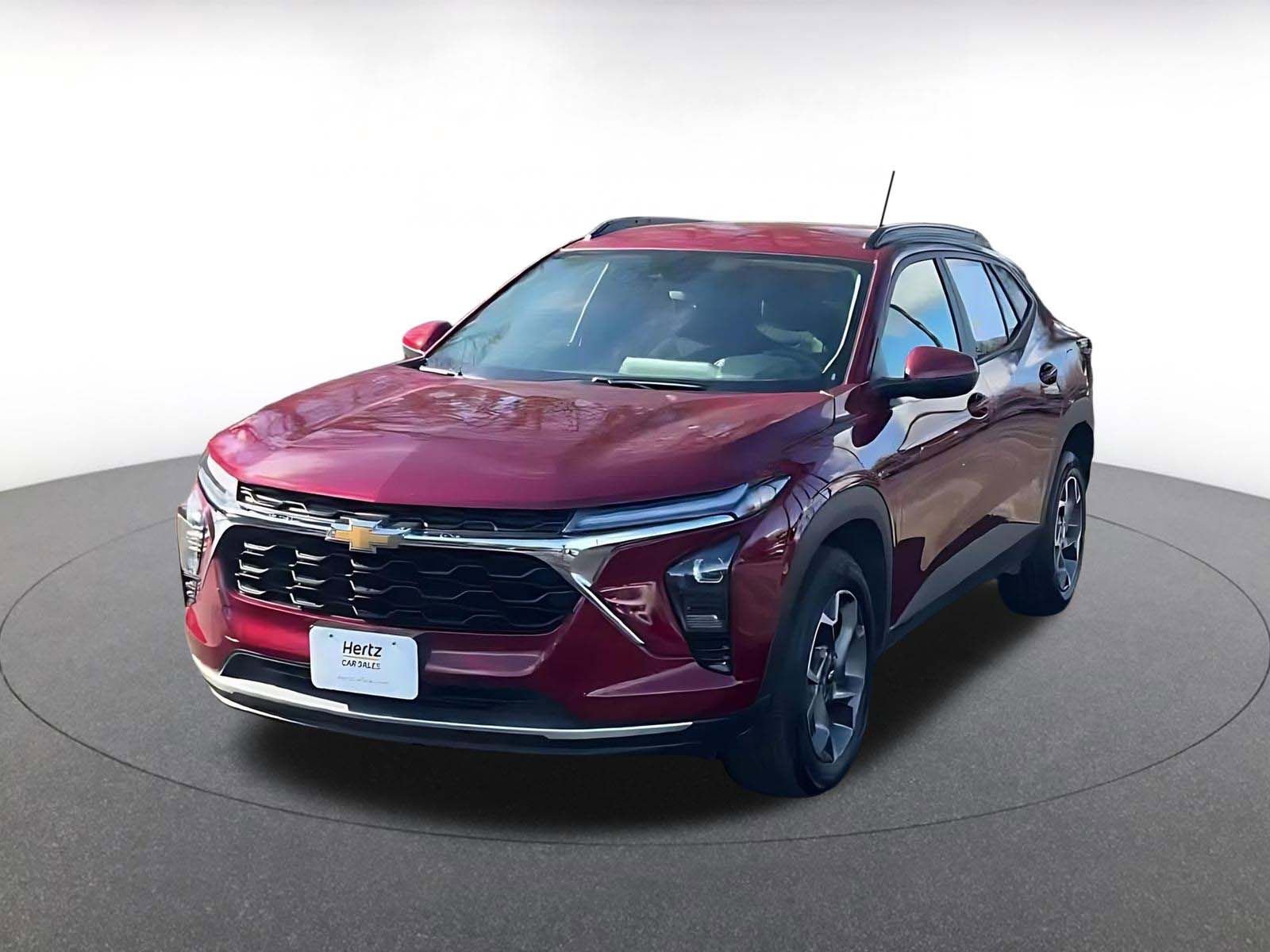 Used 2025 Chevrolet Trax LT image 7