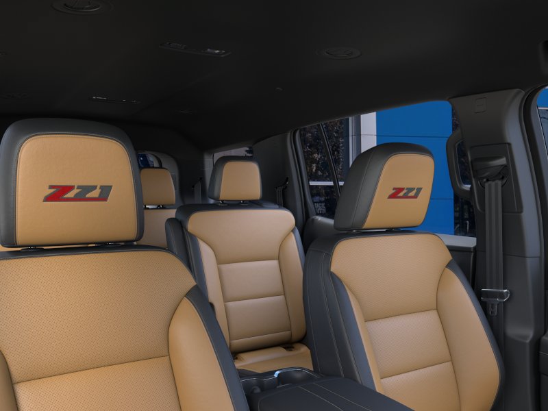 New 2027 Chevrolet Traverse Z71 w/ LPO, Floor Liner Package AWD/4WD image 24