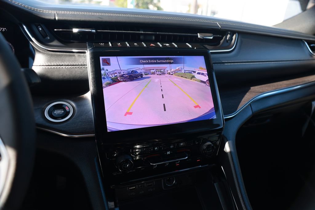 New 2025 Jeep Grand Cherokee Overland w/ Luxury Tech Group IV image 20