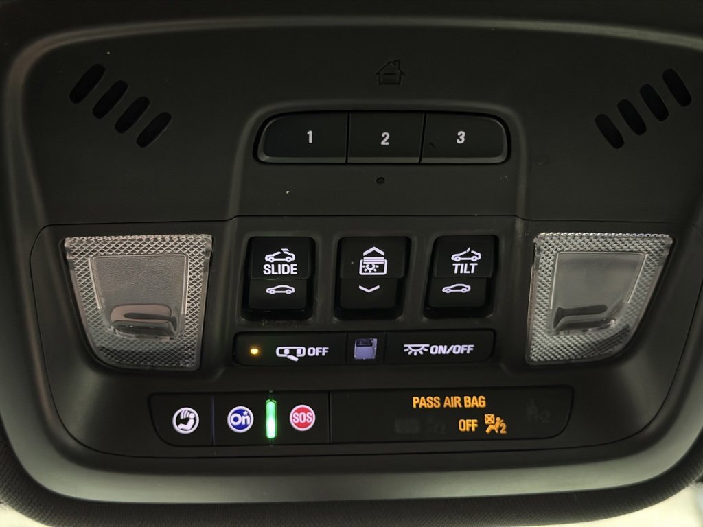 Certified 2023 Chevrolet Traverse RS w/ LPO, Floor Liner Package image 36