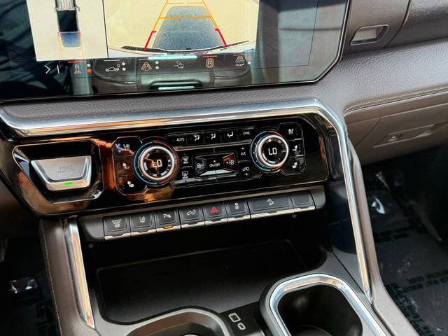 Used 2024 GMC Sierra 2500 Denali w/ Denali Reserve Package AWD/4WD image 18