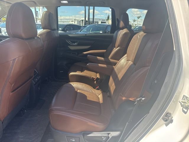 Used 2019 Subaru Ascent Touring w/ Popular Package #3 AWD/4WD image 10