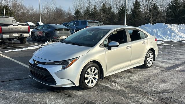 New 2026 Toyota Corolla LE image 2