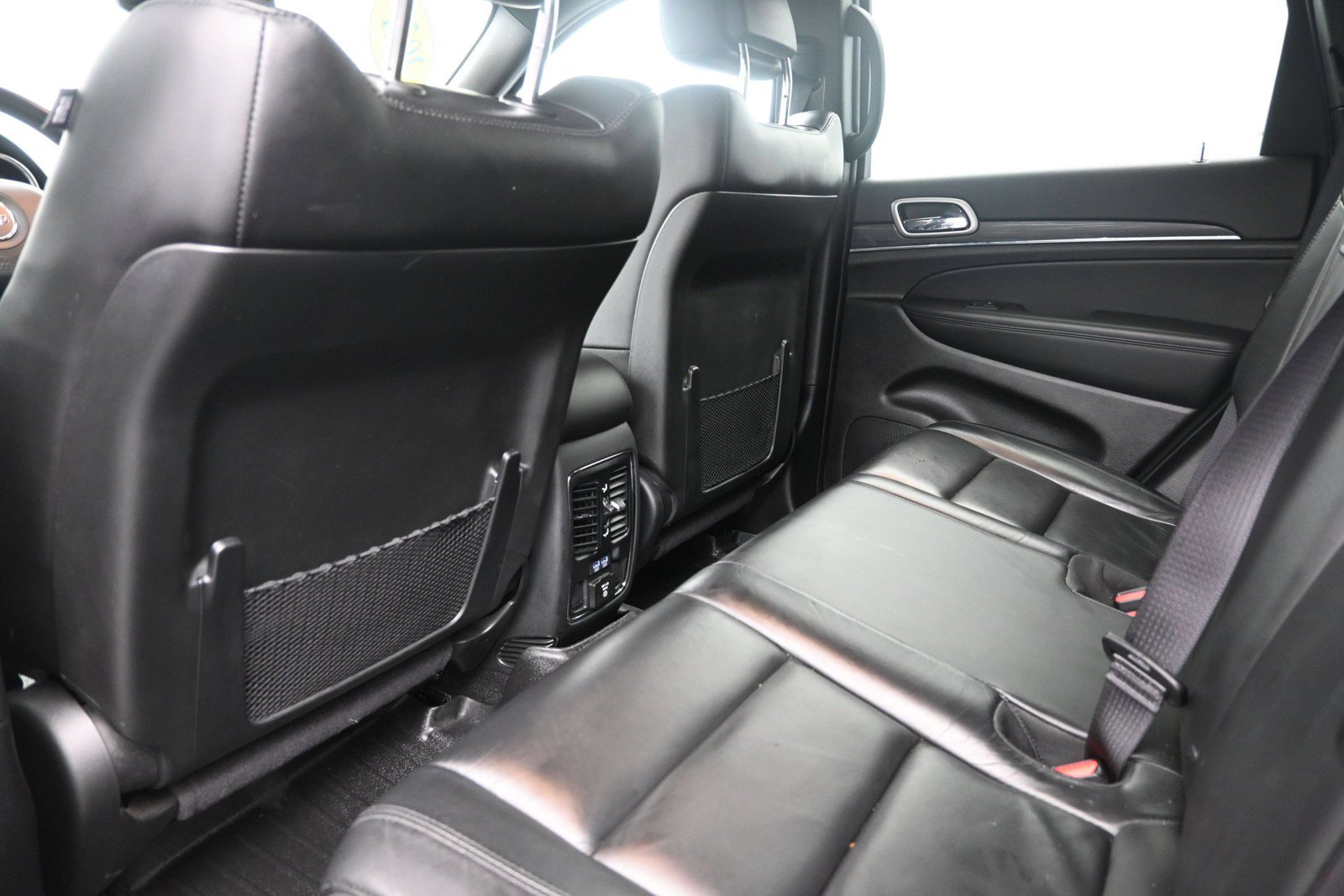 Used 2021 Jeep Grand Cherokee Limited AWD/4WD image 21