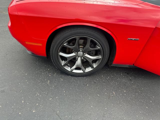 Used 2015 Dodge Challenger R/T Plus image 31