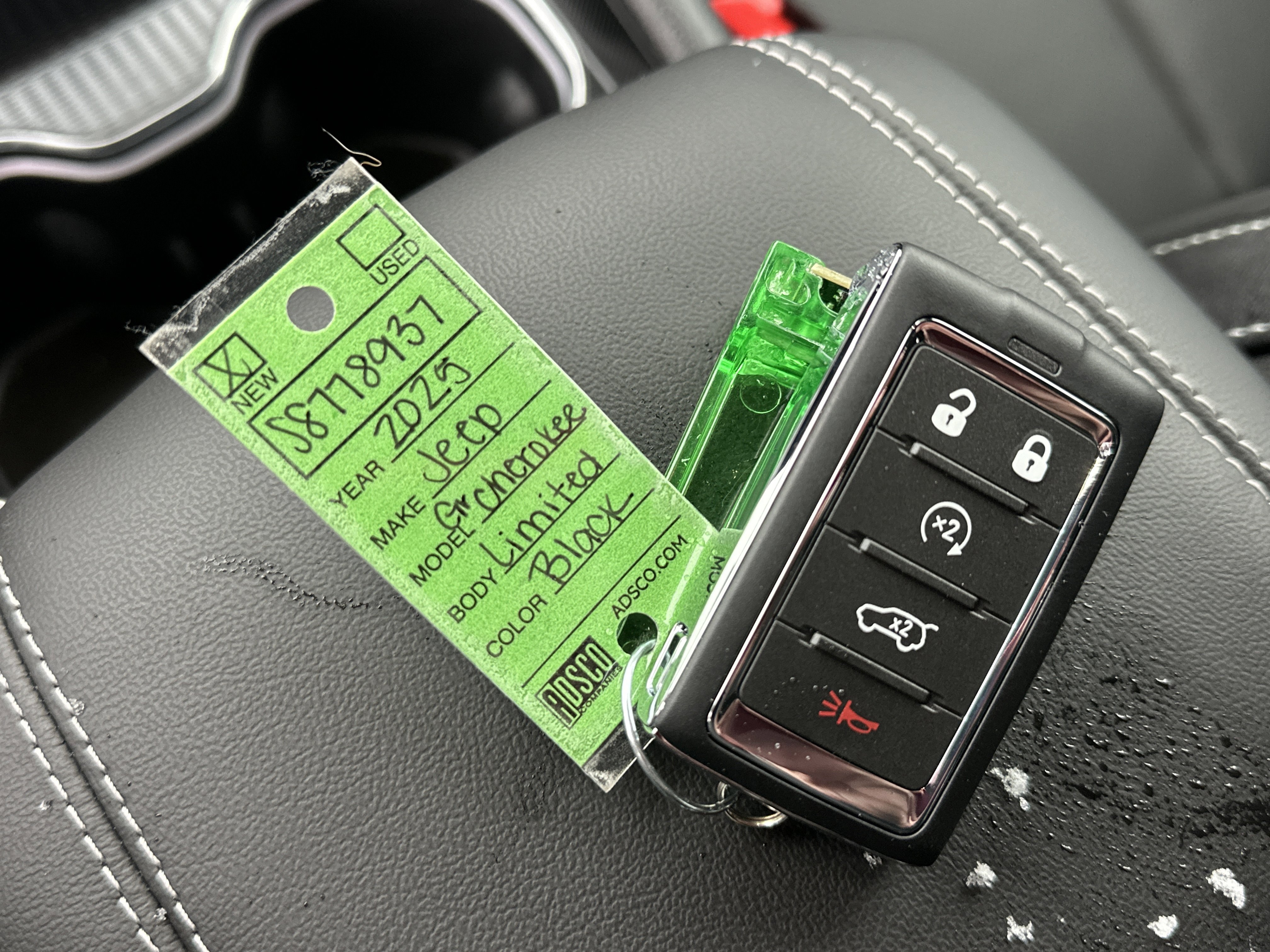 New 2025 Jeep Grand Cherokee Limited image 3