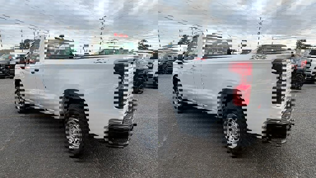 New 2026 Chevrolet Silverado 1500 W/T image 7