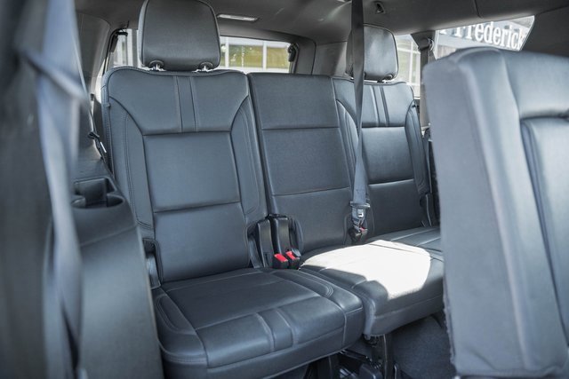 Used 2023 Chevrolet Suburban RST image 35