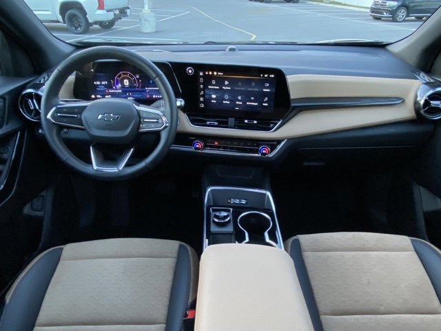 Used 2025 Chevrolet Equinox ACTIV w/ Safety and Technology Package image 27