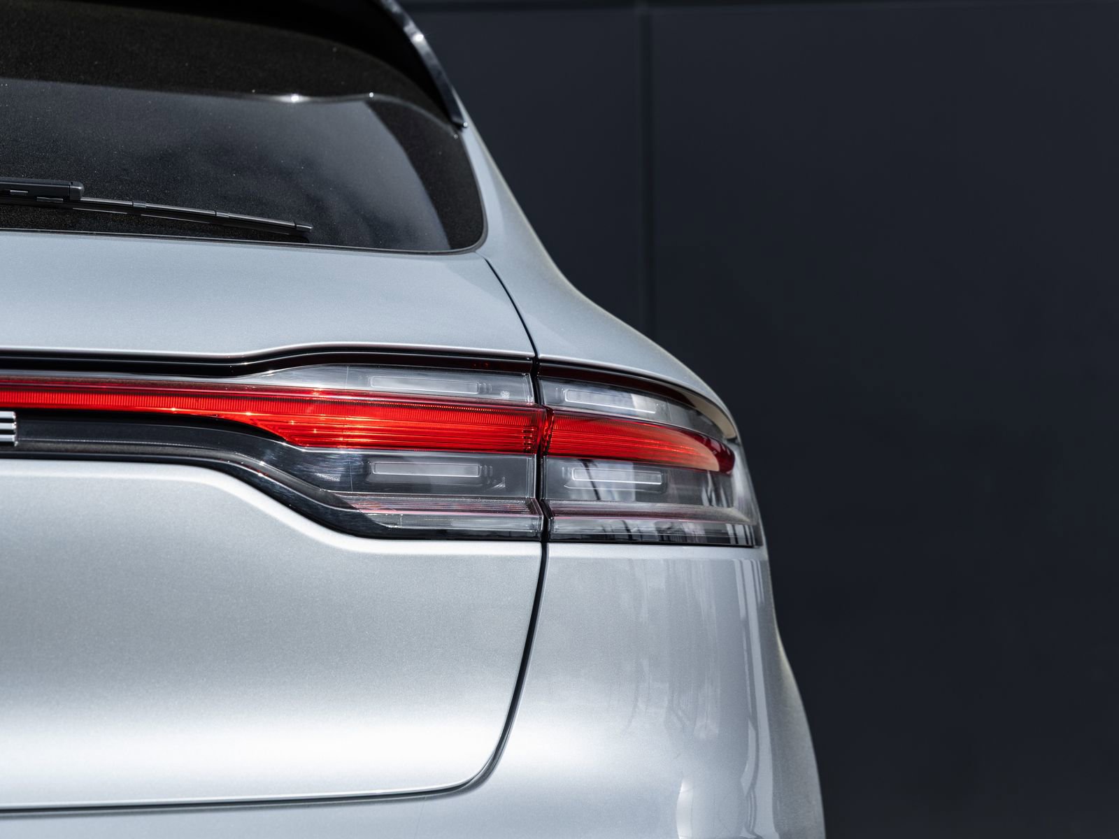 Used 2026 Porsche Macan image 14