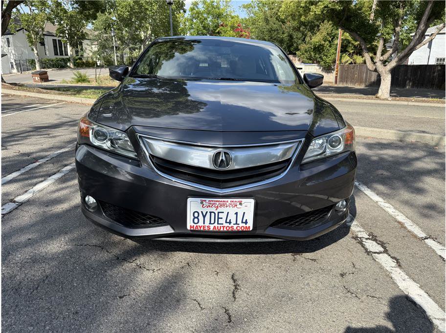Used 2015 Acura ILX w/ Technology Package FWD image 2