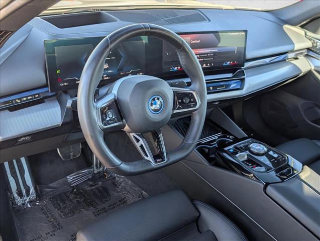Certified 2025 BMW i5 xDrive40 w/ M Sport Package image 10