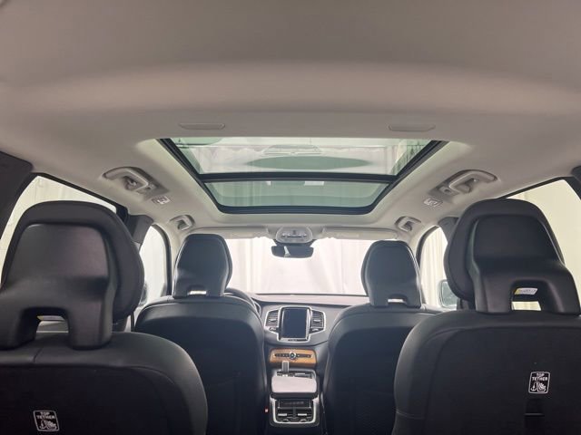 Used 2023 Volvo XC90 B6 Plus AWD/4WD image 13