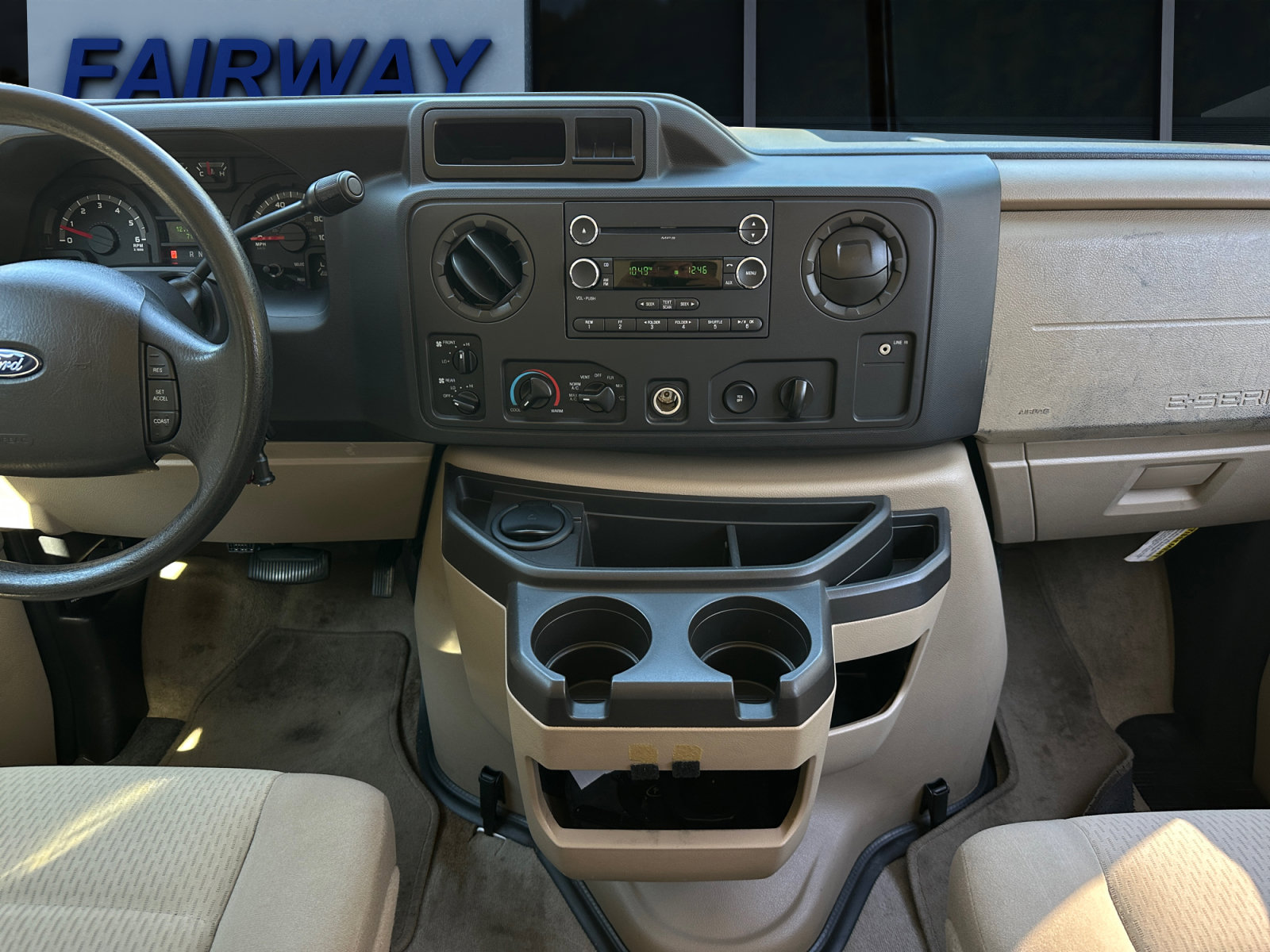 Used 2011 Ford E-350 and Econoline 350 Extended Wagon Super Duty RWD image 16