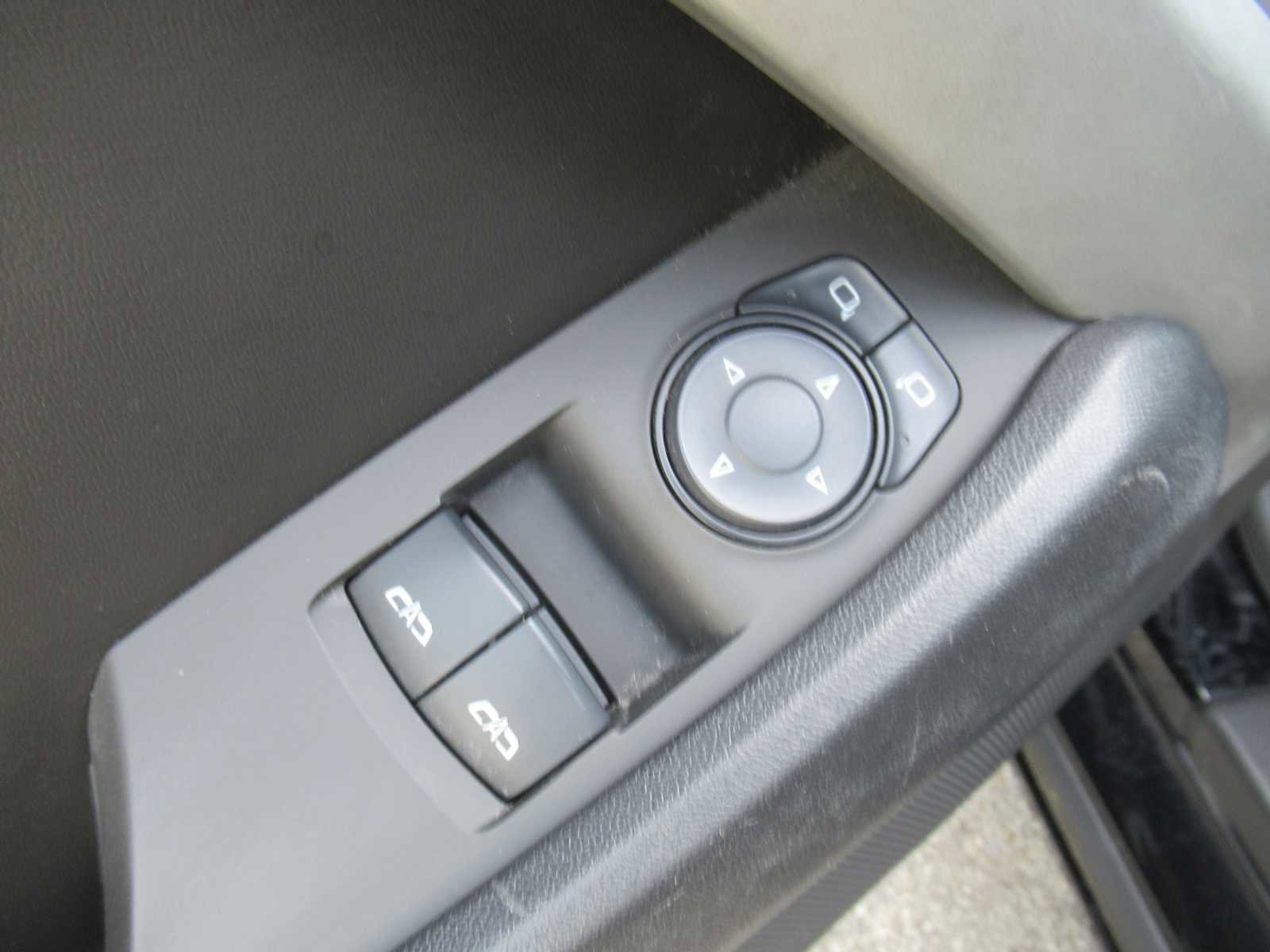 Used 2017 Chevrolet Camaro SS image 12