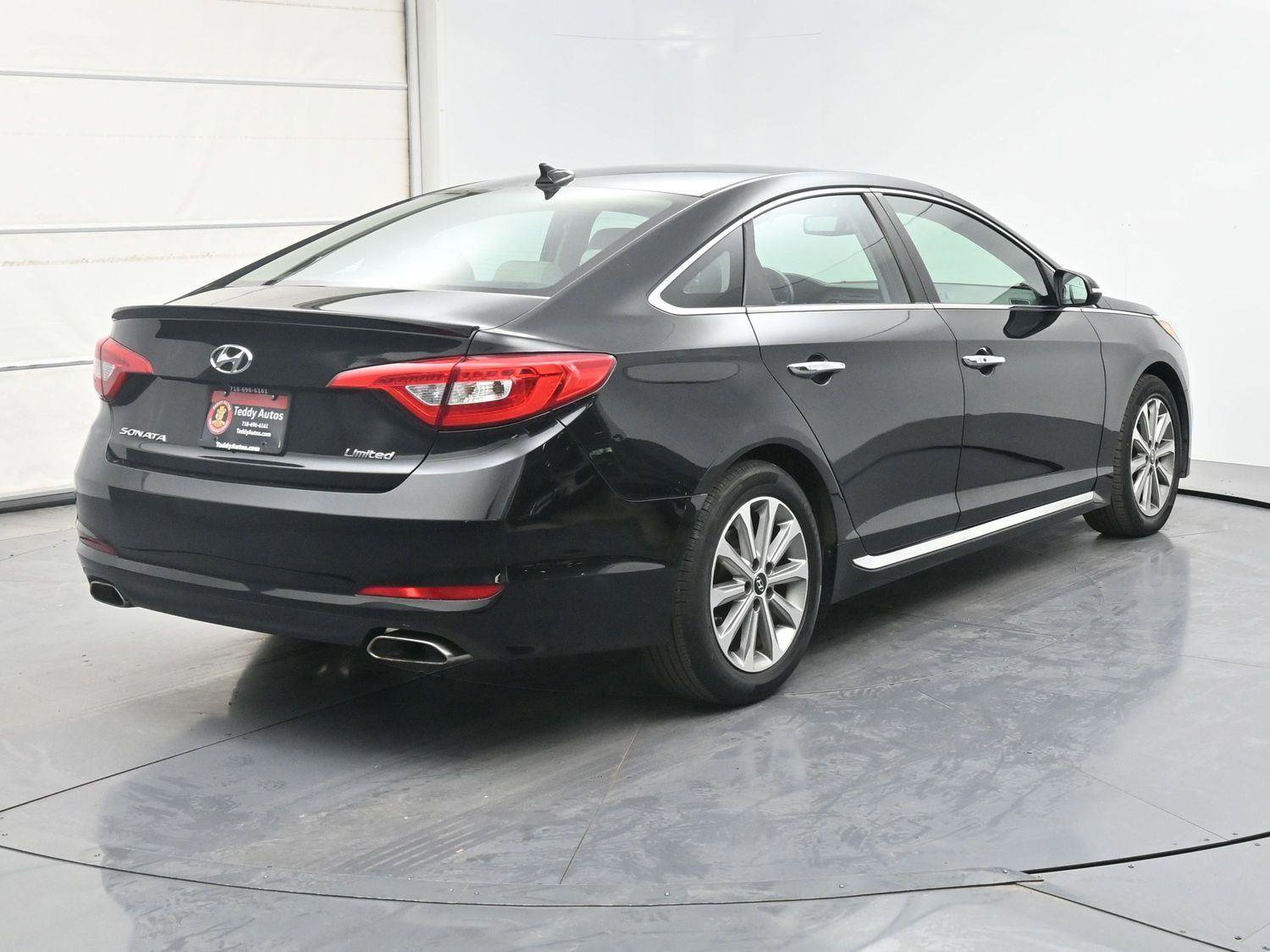 Used 2017 Hyundai Sonata Limited w/ Tech Package 03 FWD image 23